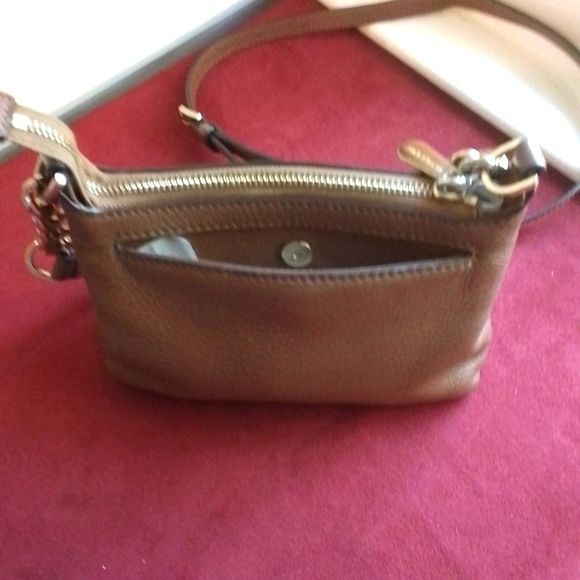 Michael Kors Tan Leather Crossbody 😍 Excellent Condition - Picture 3 of 9